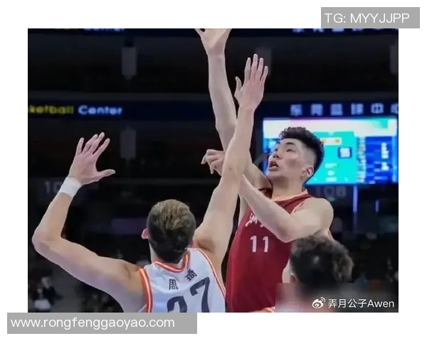 余嘉豪的成长之路：从少年篮球梦到职业赛场的辉煌历程