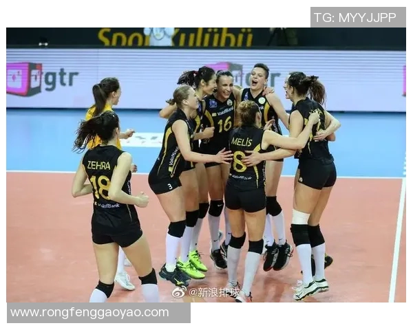 直播哥伦比亚对决精彩赛事全程回顾与分析，尽在本场比赛直播中