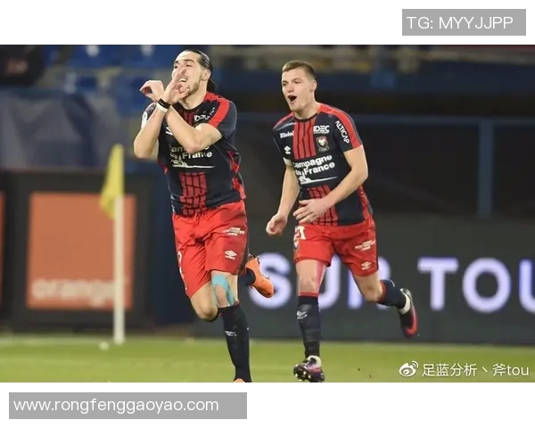 索肖与卡昂对决分析战术布局及球员表现的全面解读