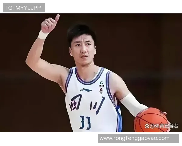 韩硕：从篮球场上的新星到商业领域的多面手之路探索