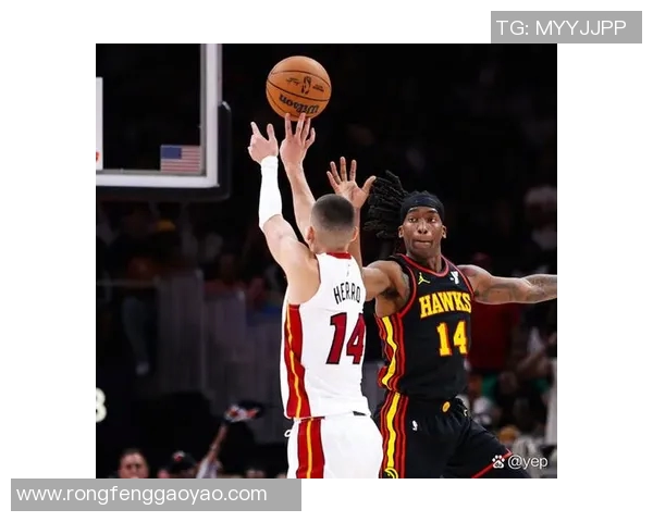 火箭队与热火队激战第4节精彩瞬间回顾与赛后分析